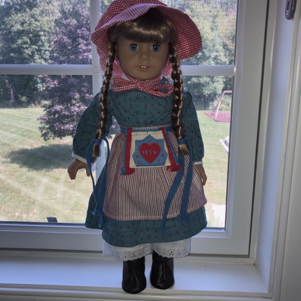 RARE American Girl Kirsten Larson Doll and Bed